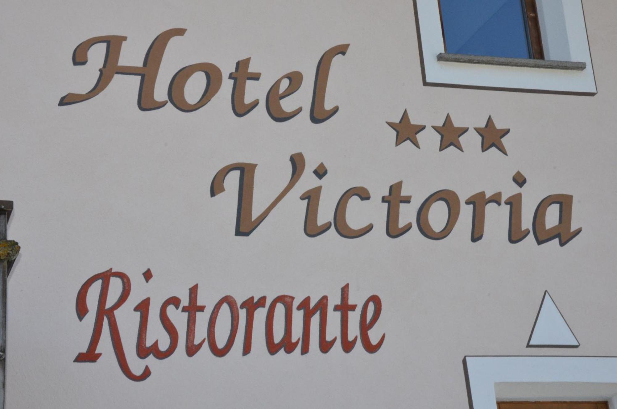 Hotel Victoria Livigno Bagian luar foto